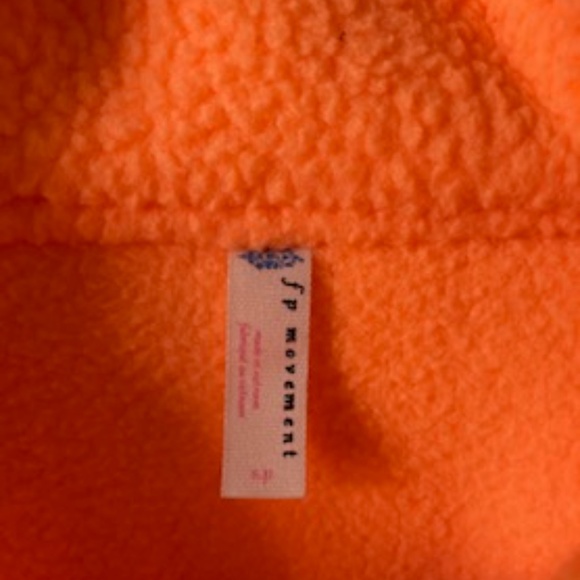 - Free People FP Movement Hit The Slopes Fleece Jack - Picture 7 of 9